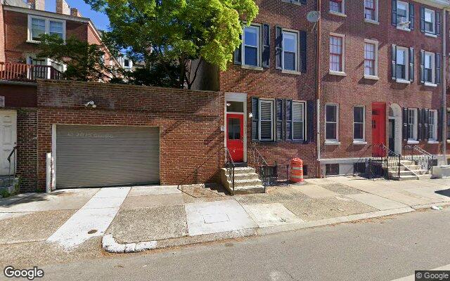 Street view of 1021 Pine St