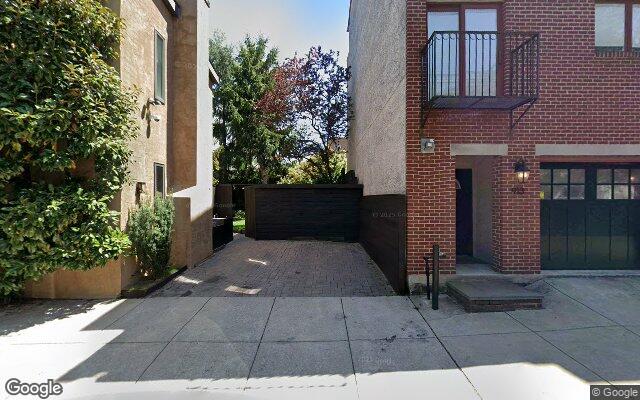 Street view of 915 N Lawrence St