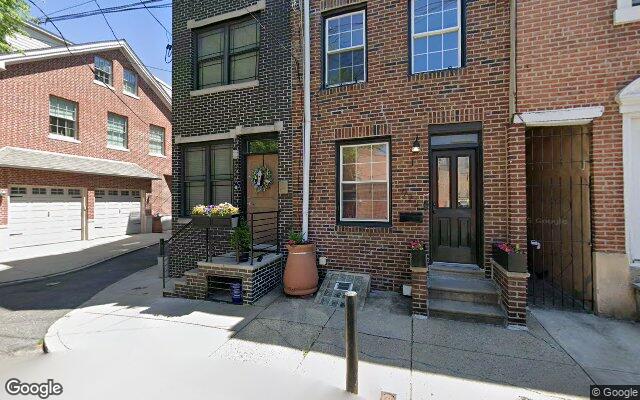 Street view of 925 N Lawrence St
