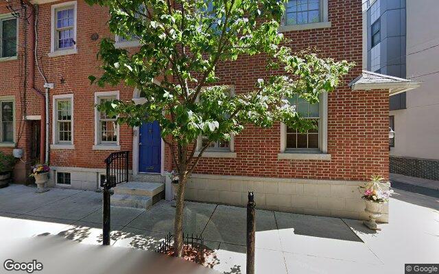 Street view of 931 N Lawrence St