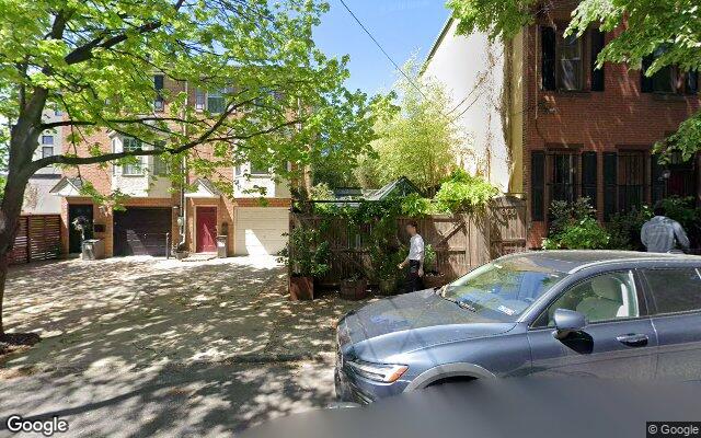 Street view of 964 N Lawrence St