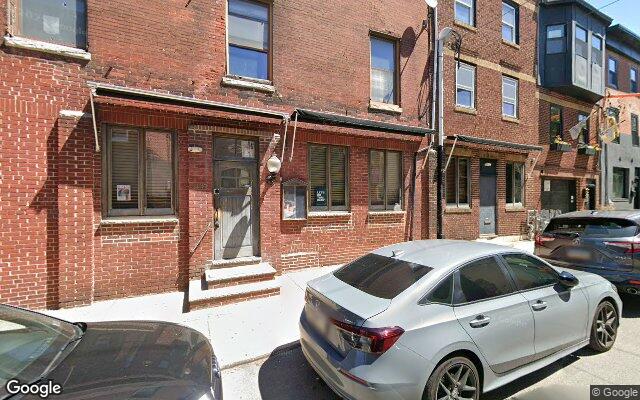 Street view of 447 Poplar St