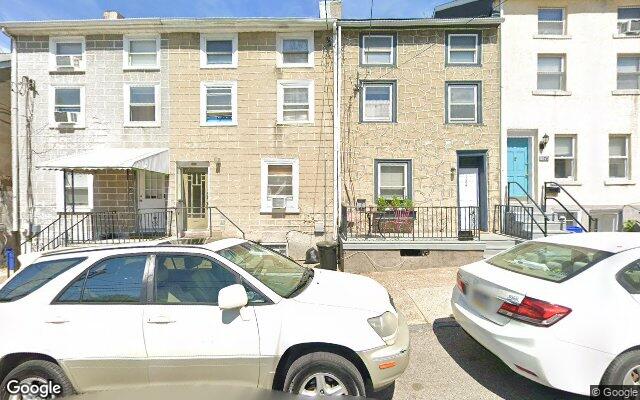 Street view of 122 Grape St