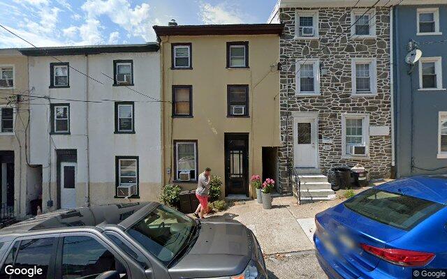 Street view of 154 Grape St