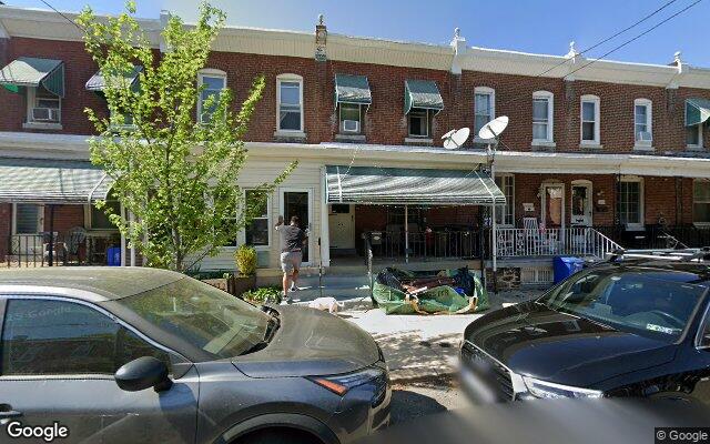 Street view of 414 Markle St