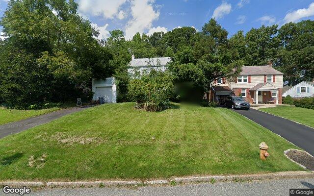 Street view of 311 Simms St